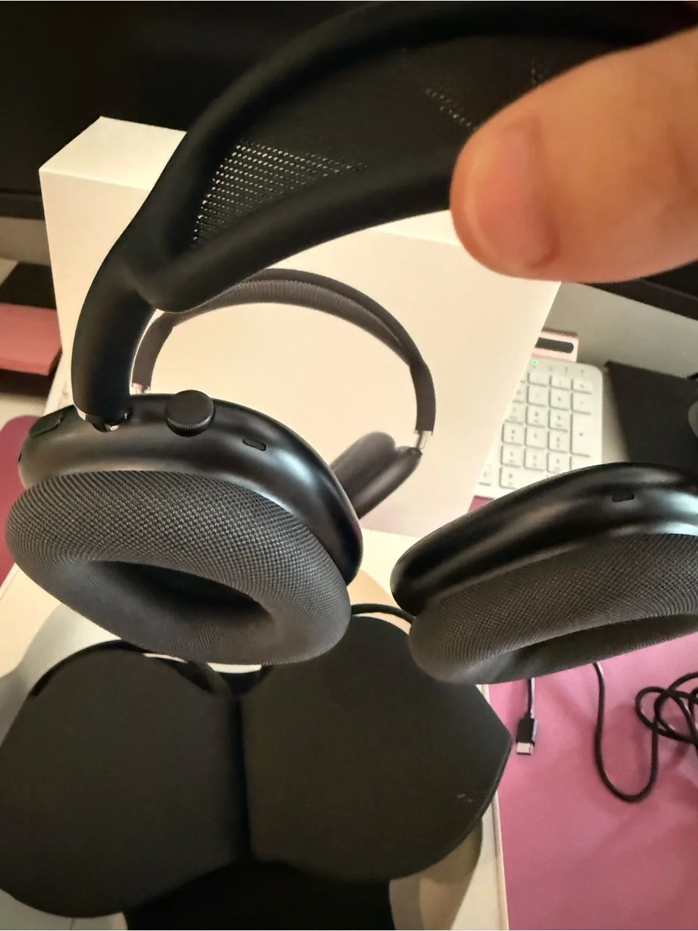 Apple Max Headphones Space Gray Over-Ear Wireless